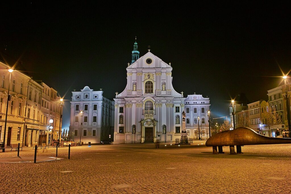 Opava dolní náměstí